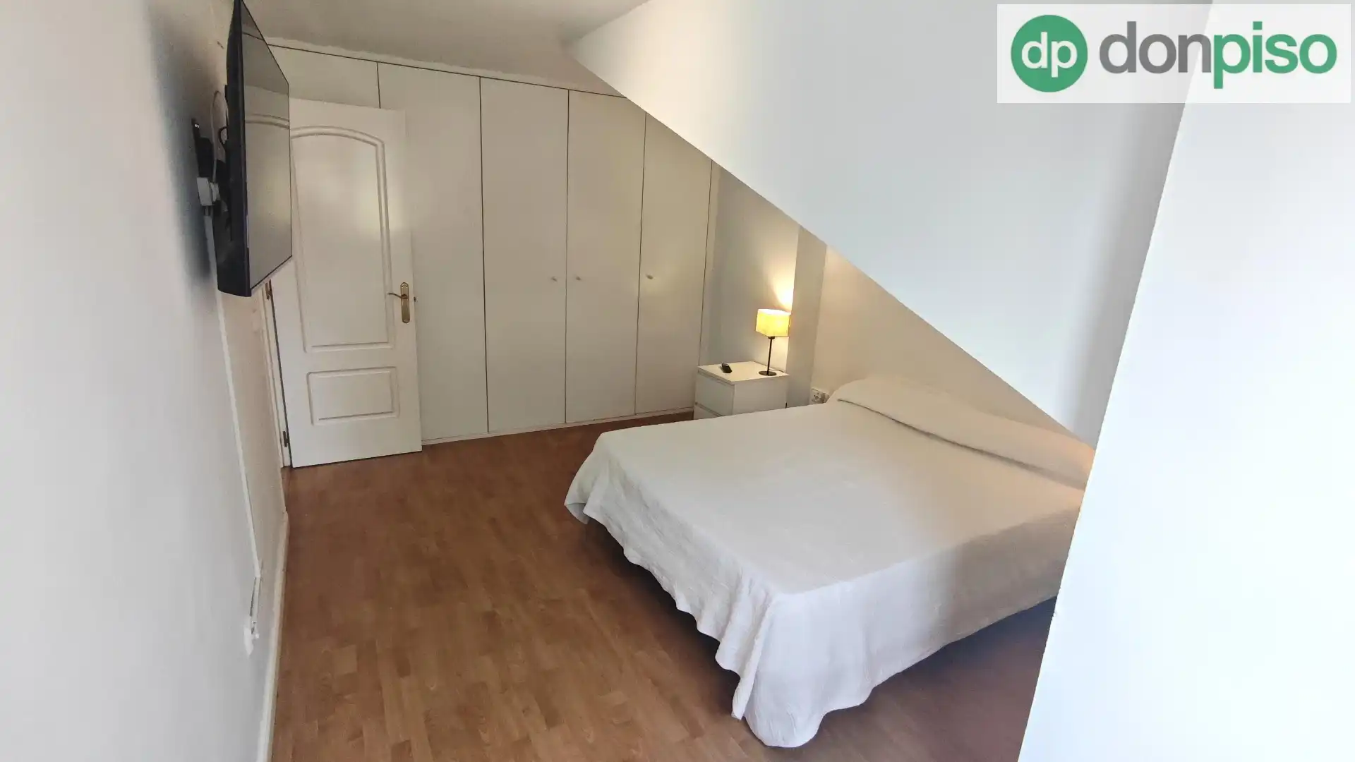 Dormitori de Dúplex en venda en Santander amb Calefacció i Moblat