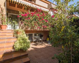 Jardí de Casa adosada en venda en Alicante / Alacant amb Calefacció, Jardí privat i Terrassa