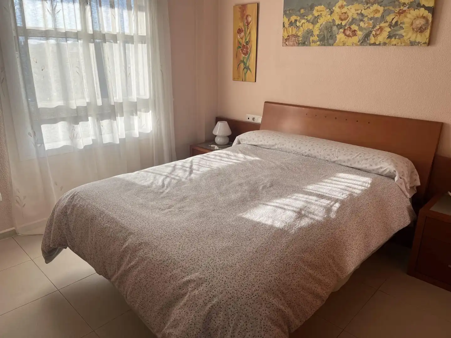Dormitori de Pis de lloguer en Málaga amb Aire condicionat, Jardí privat i Terrassa