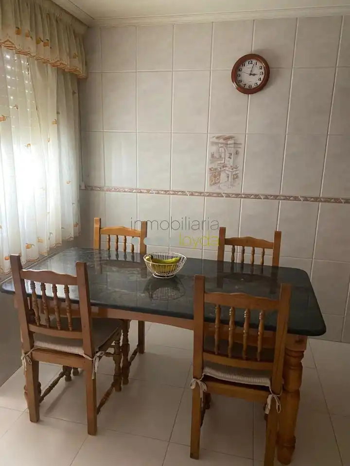Flat with lift to rent in Ponteareas, imagen 4