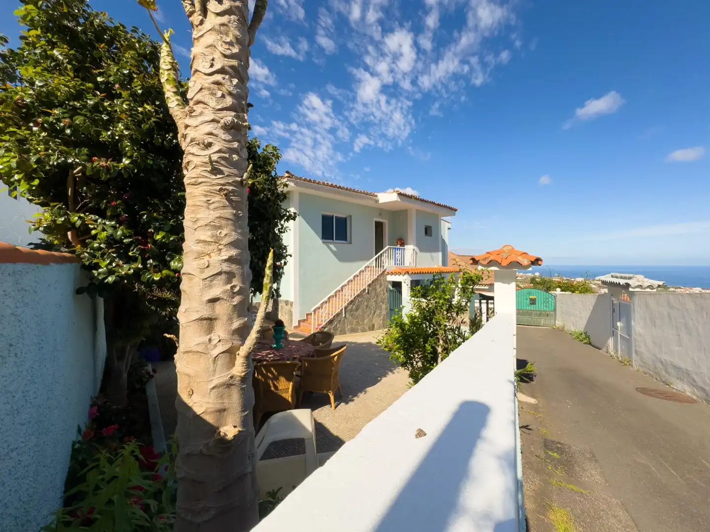 Vista exterior de Casa o xalet en venda en La Orotava amb Jardí privat