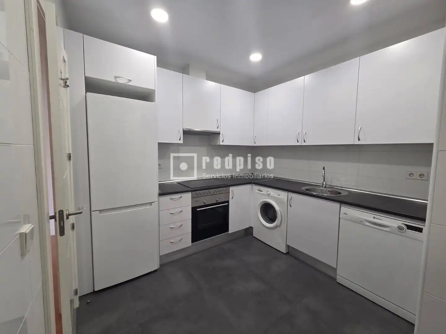 Kitchen of Flat for rent in Madrid  with Heating, Private garden and Parquet flooring