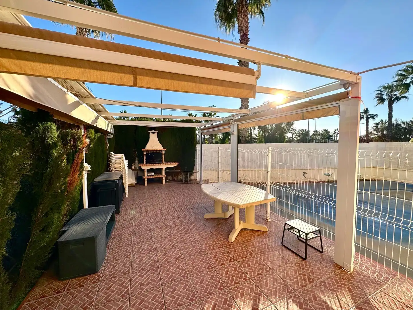 Terrasse von Haus oder Chalet zur Miete in Guardamar del Segura mit Klimaanlage, Privatgarten und Terrasse