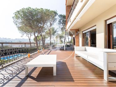 Maison avec balcon à vendre à Av. Mas Fuster