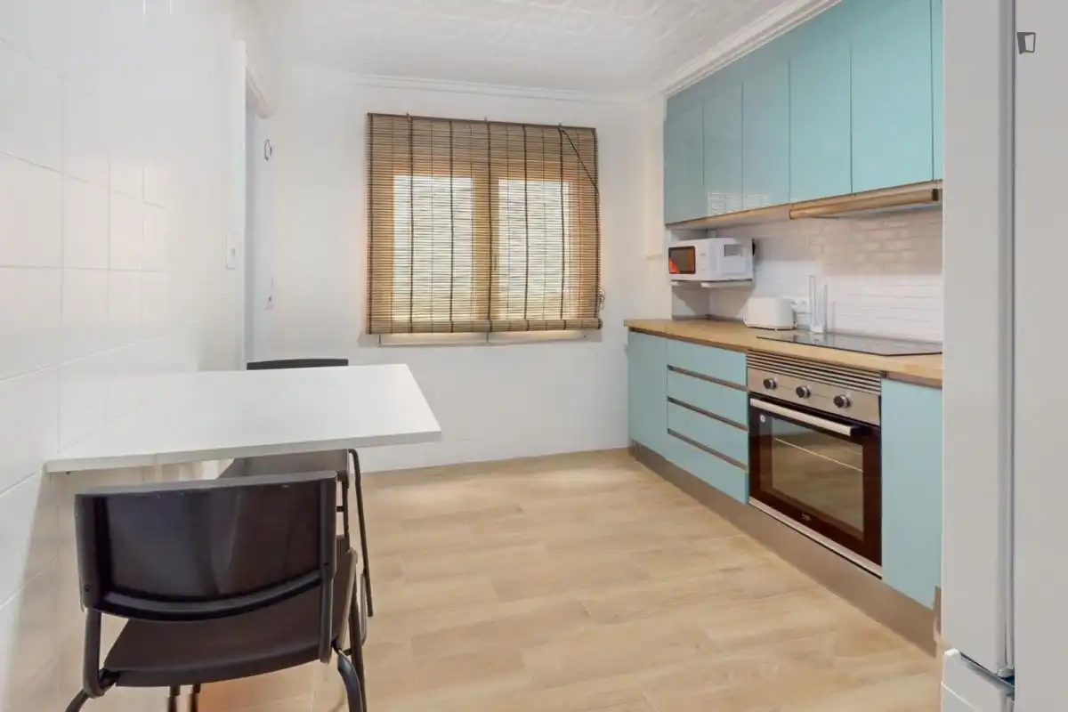Habitación en Reina Victoria - Miguel Hernández