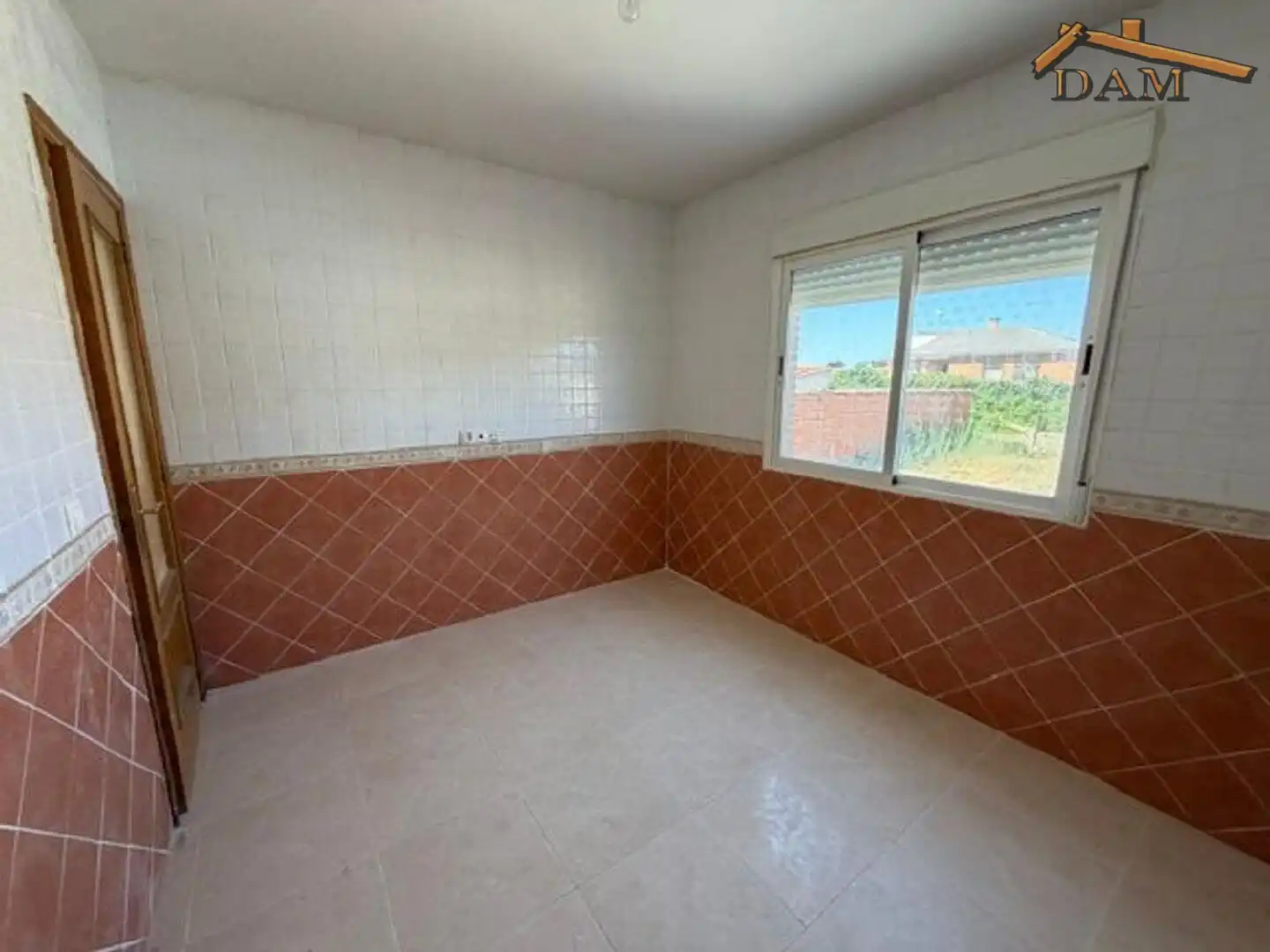 Habitación de Casa adosada en venta en Carmena