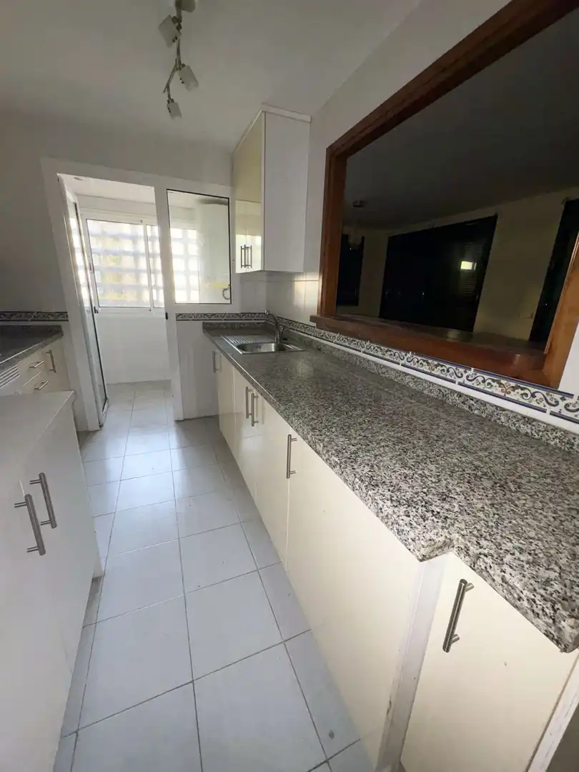 Flat for sale in La Duquesa