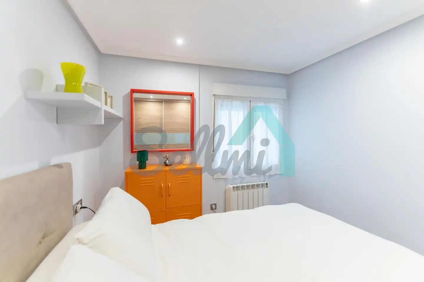 Habitación de Piso de alquiler en Gijón  con Calefacción, Parquet y Amueblado
