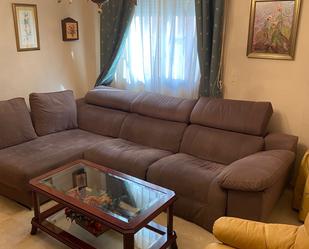 Living room of Flat for sale in  Sevilla Capital  with Air Conditioner, Heating and Oven