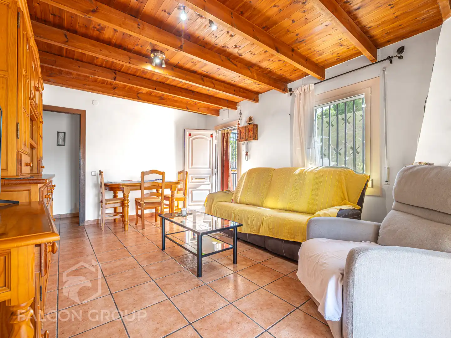 Sala d'estar de Casa o xalet en venda en Calafell amb Jardí privat, Terrassa i Piscina