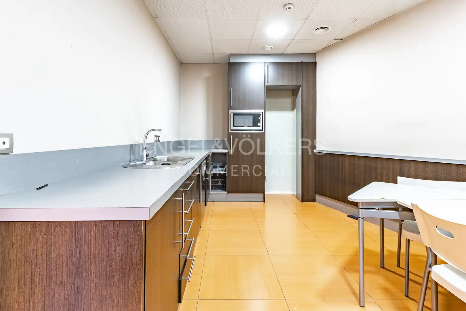 Kitchen of Office for rent in L'Eixample