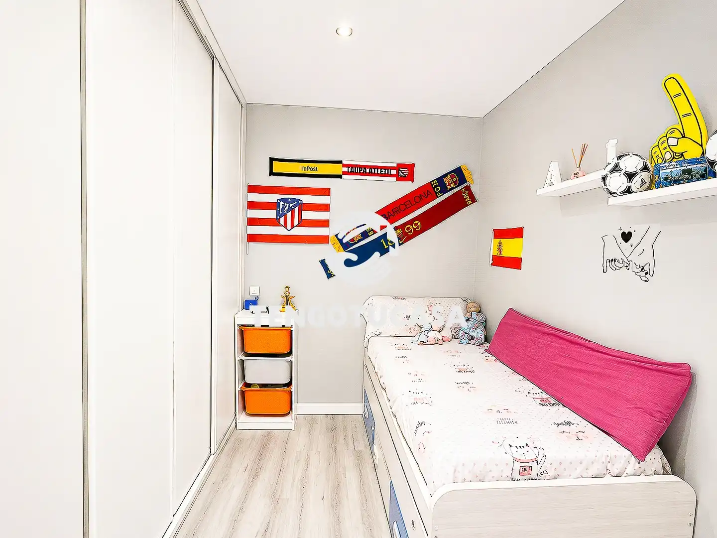 Bedroom of Flat for sale in Madrid