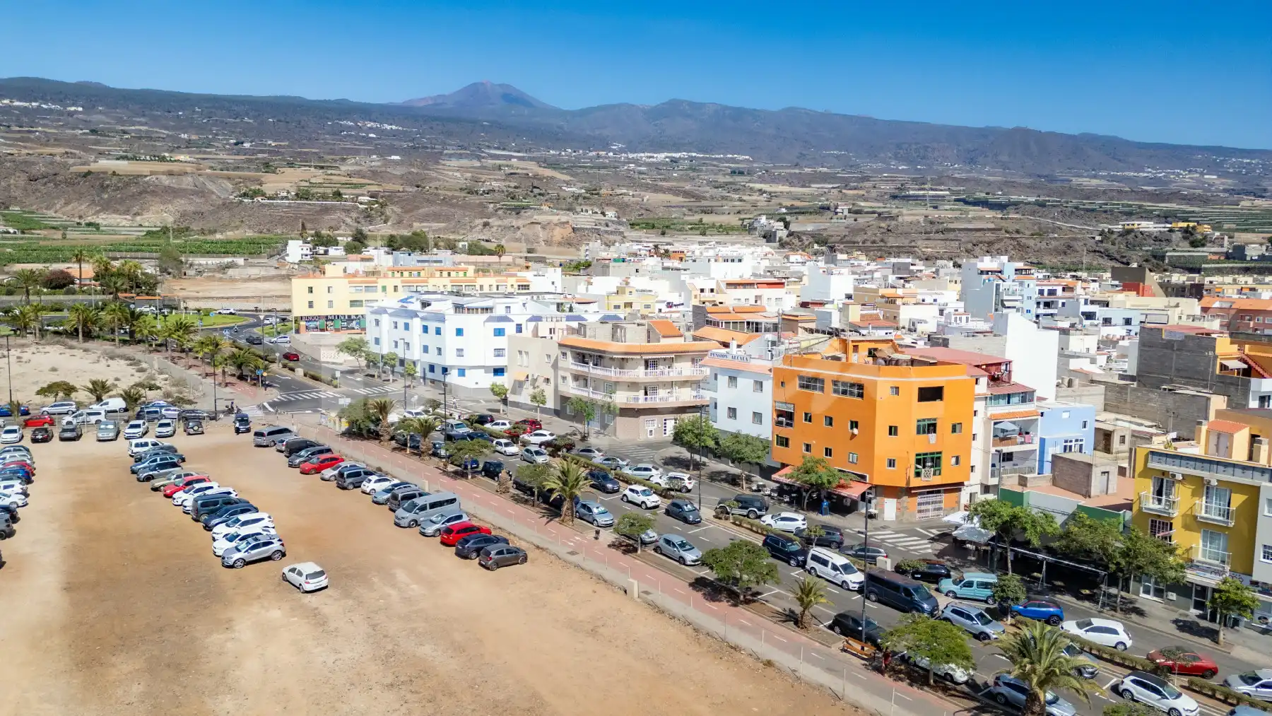 Vista exterior de Apartamento en venta en Guía de Isora con Calefacción
