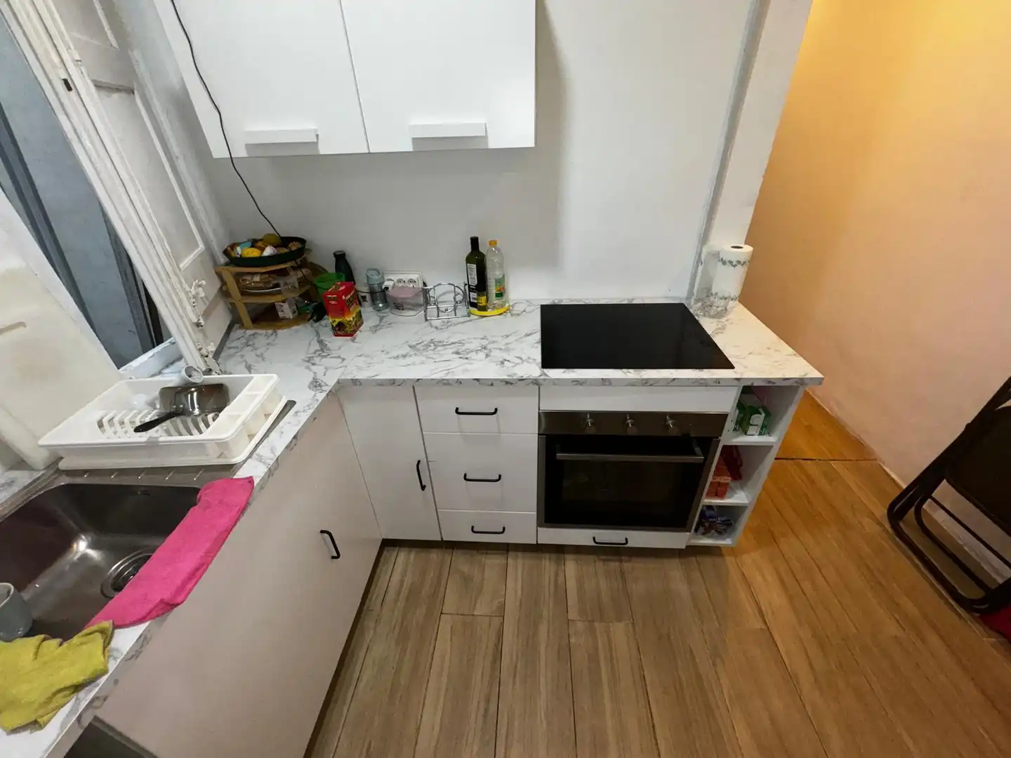 Cuina de Planta baixa en venda en L'Hospitalet de Llobregat amb Terrassa
