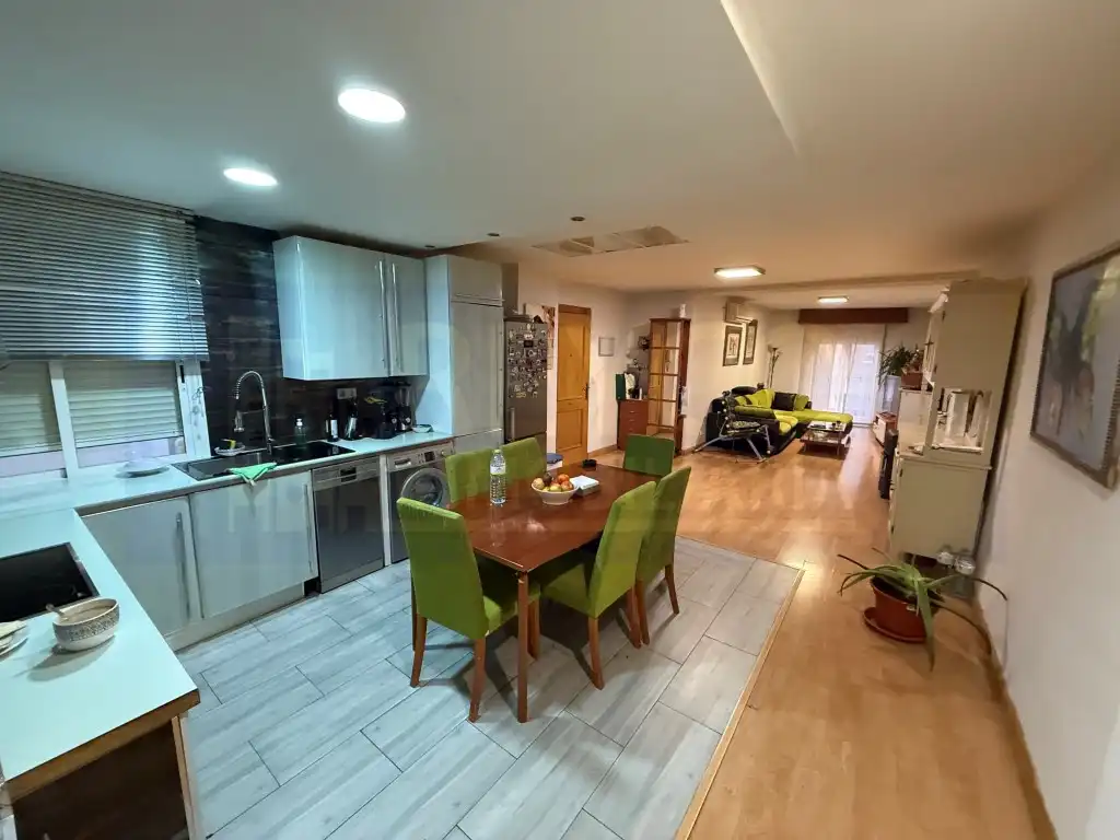 Flat with lift for sale in Calle Marques De Murrieta, imagen 10