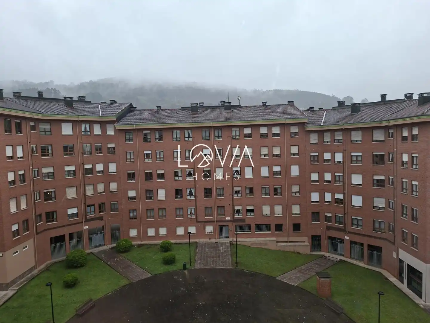 Exterior view of Flat for sale in Oviedo   with Storage room