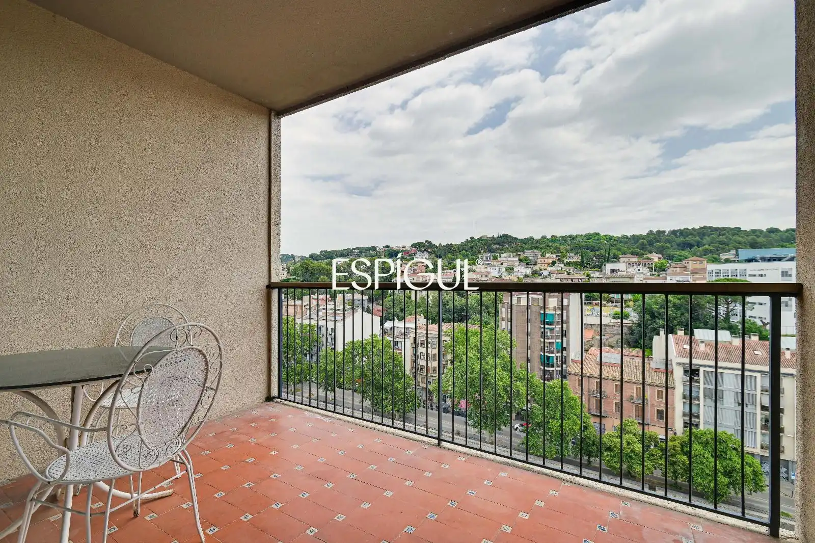Terraza de Piso en venta en Girona con Calefacción, Parquet y Amueblado