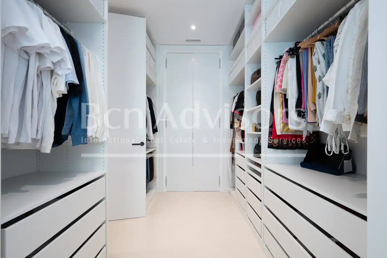Appartamento con terrazza in vendita a Carrer de València, imagen 19