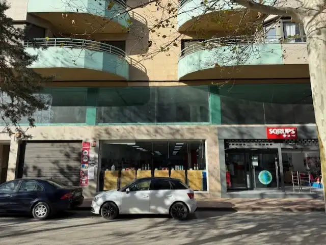 Oficina amb ascensor en venda a Avenida Teodomiro