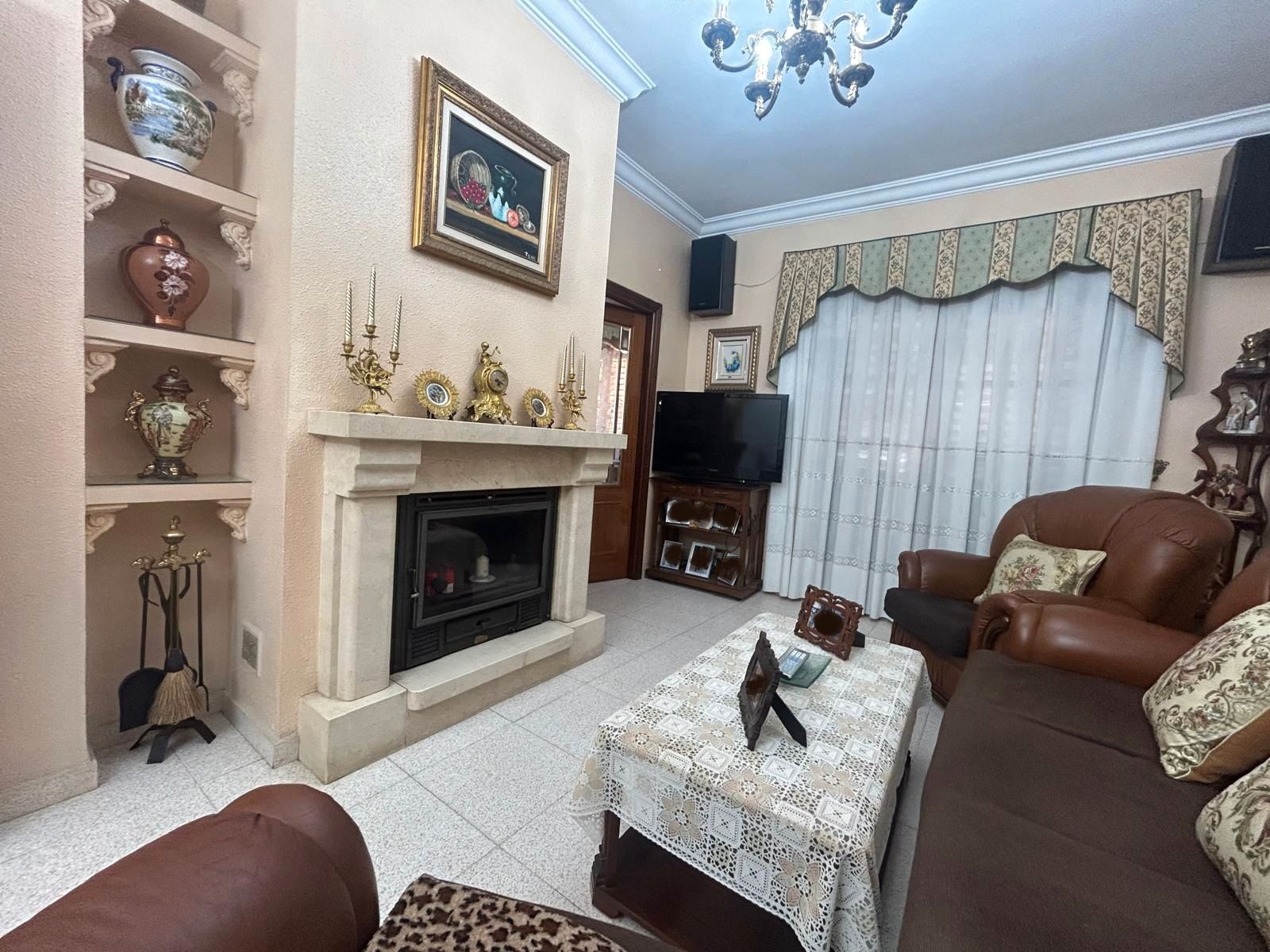 Living room of House or chalet for sale in Catarroja  with Terrace and Storage room