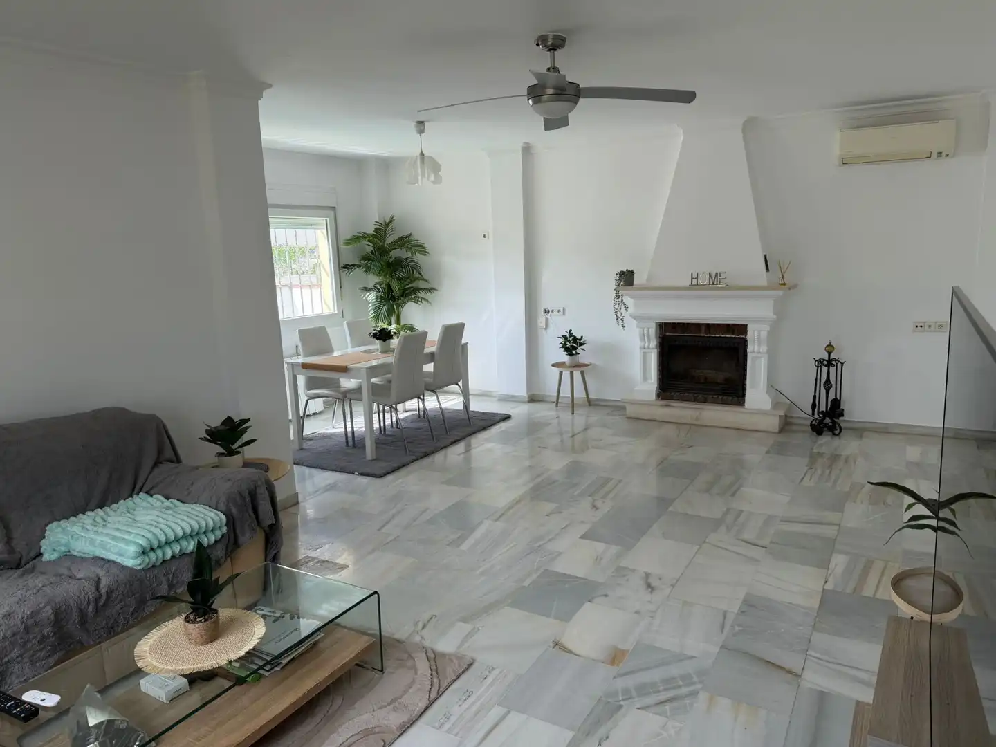 Comedor de Casa o chalet en venta en Torremolinos con Aire acondicionado, Calefacción y Terraza