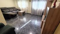 Living room of Flat for sale in Santa Coloma de Gramenet