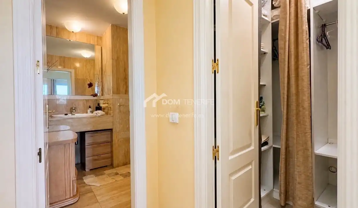Bathroom of Ground floor for rent in Adeje  with Terrace, Swimming Pool and Furnished