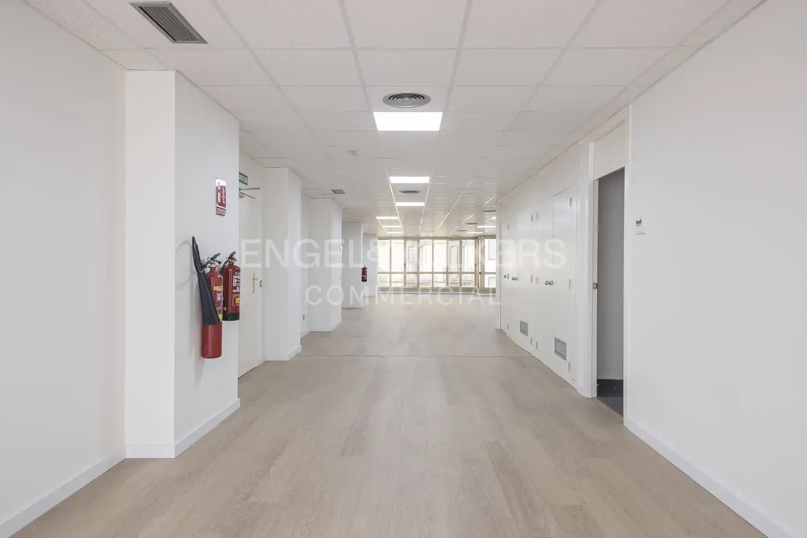 Office for rent in Barcelona  with Air Conditioner and Heating