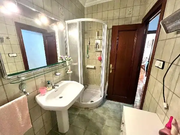 Bathroom of Flat for sale in Alicante / Alacant  with Air Conditioner, Heating and Balcony