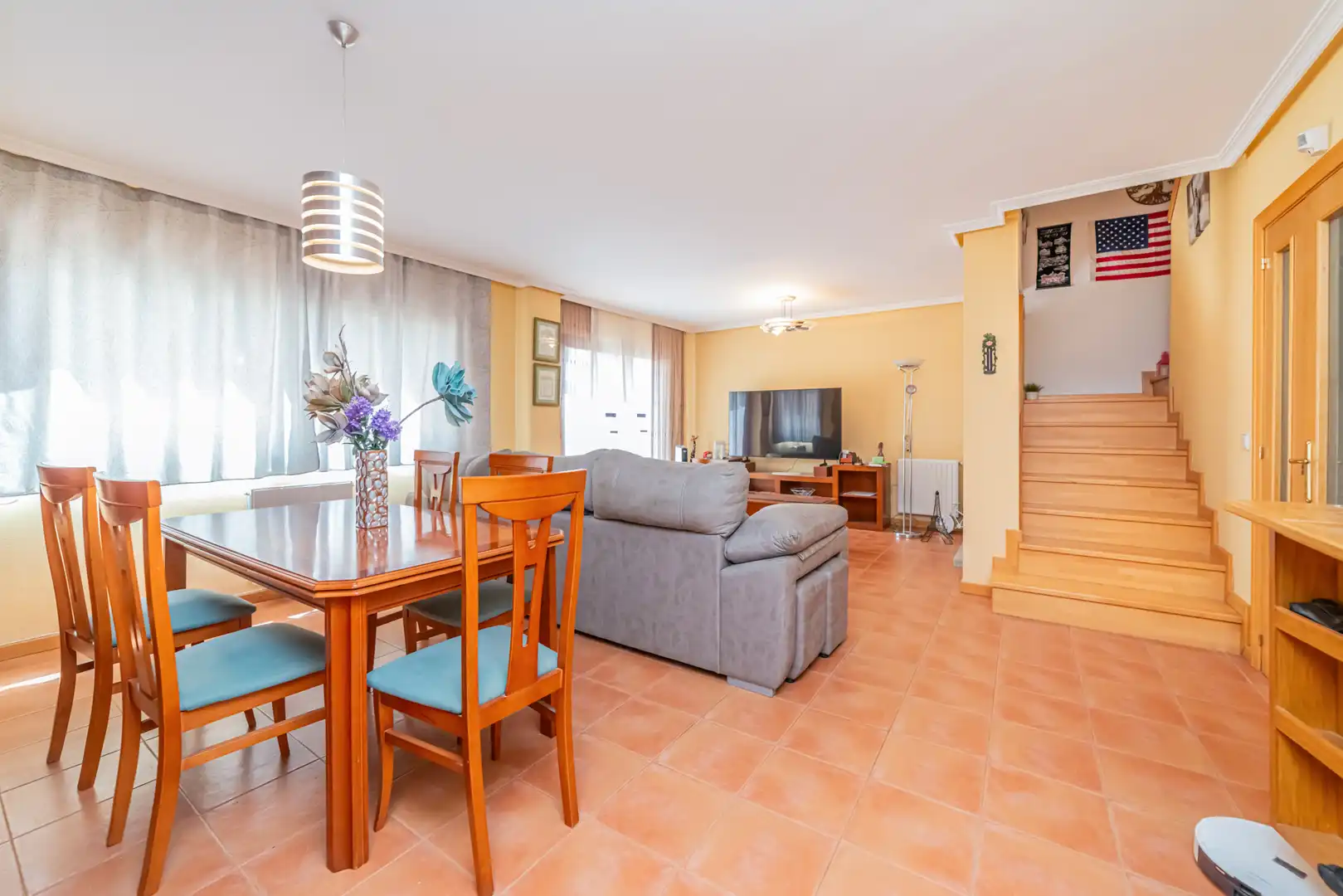 Sala d'estar de Casa adosada en venda en Aranjuez amb Aire condicionat, Calefacció i Balcó