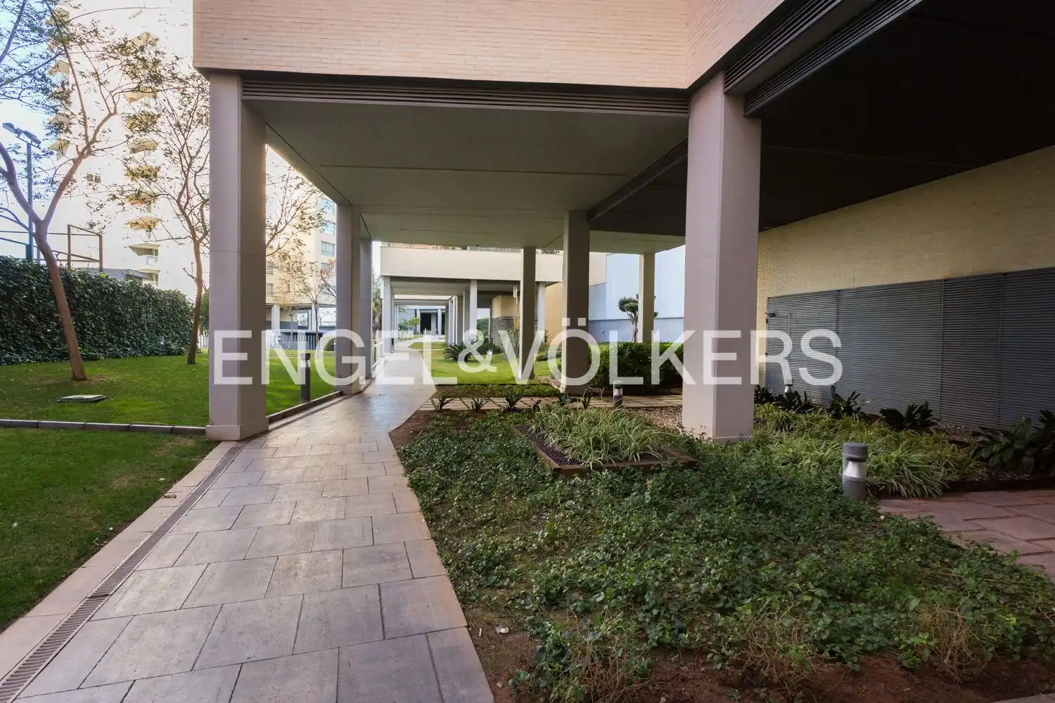 Terrace of Duplexes for sale in Valencia  with Air Conditioner, Heating and Private garden