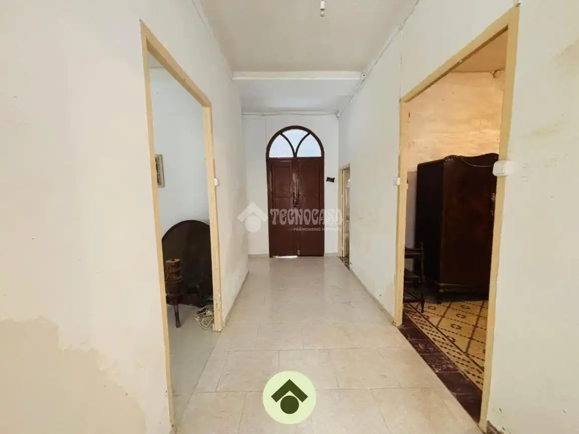 Detached homes for sale in El Carpio
