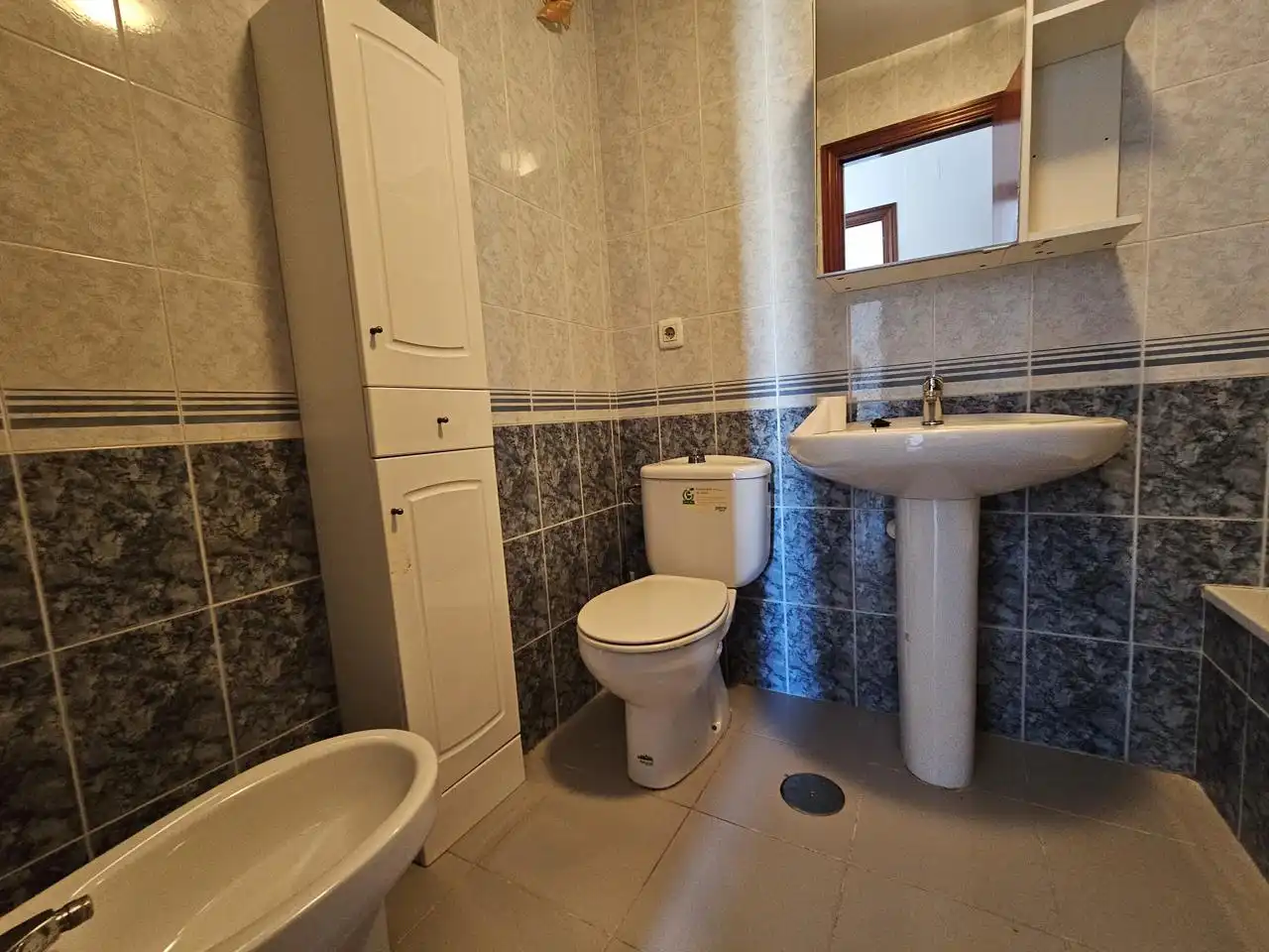 Bathroom of Flat for rent in Jerez de la Frontera  with Air Conditioner, Terrace and Furnished