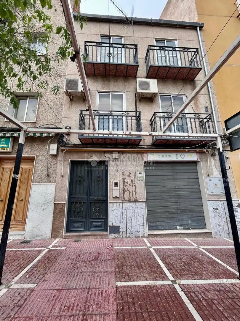 Vista exterior de Casa o chalet en venta en Jódar con Aire acondicionado, Terraza y Amueblado