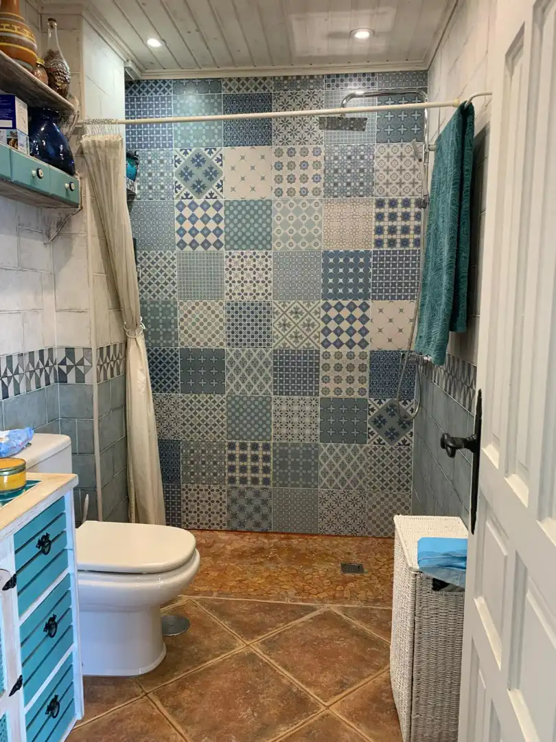 Baño de Piso en venta en Torremolinos con Aire acondicionado, Terraza y Trastero