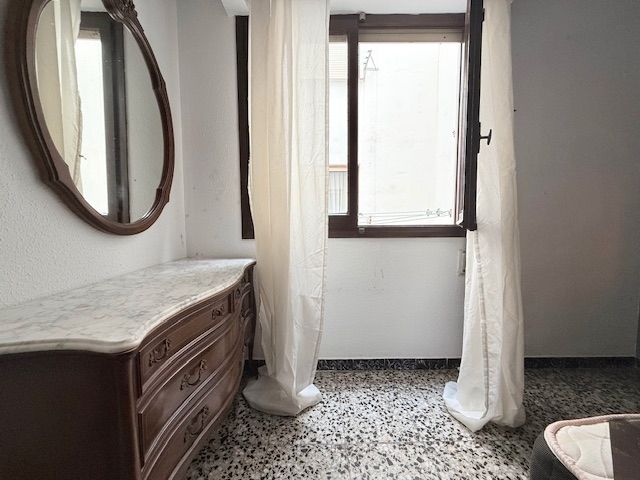 Piso en venta en Carrer d'Aparisi Guijarro, 27, Hospital - Plaza del Real, Centro