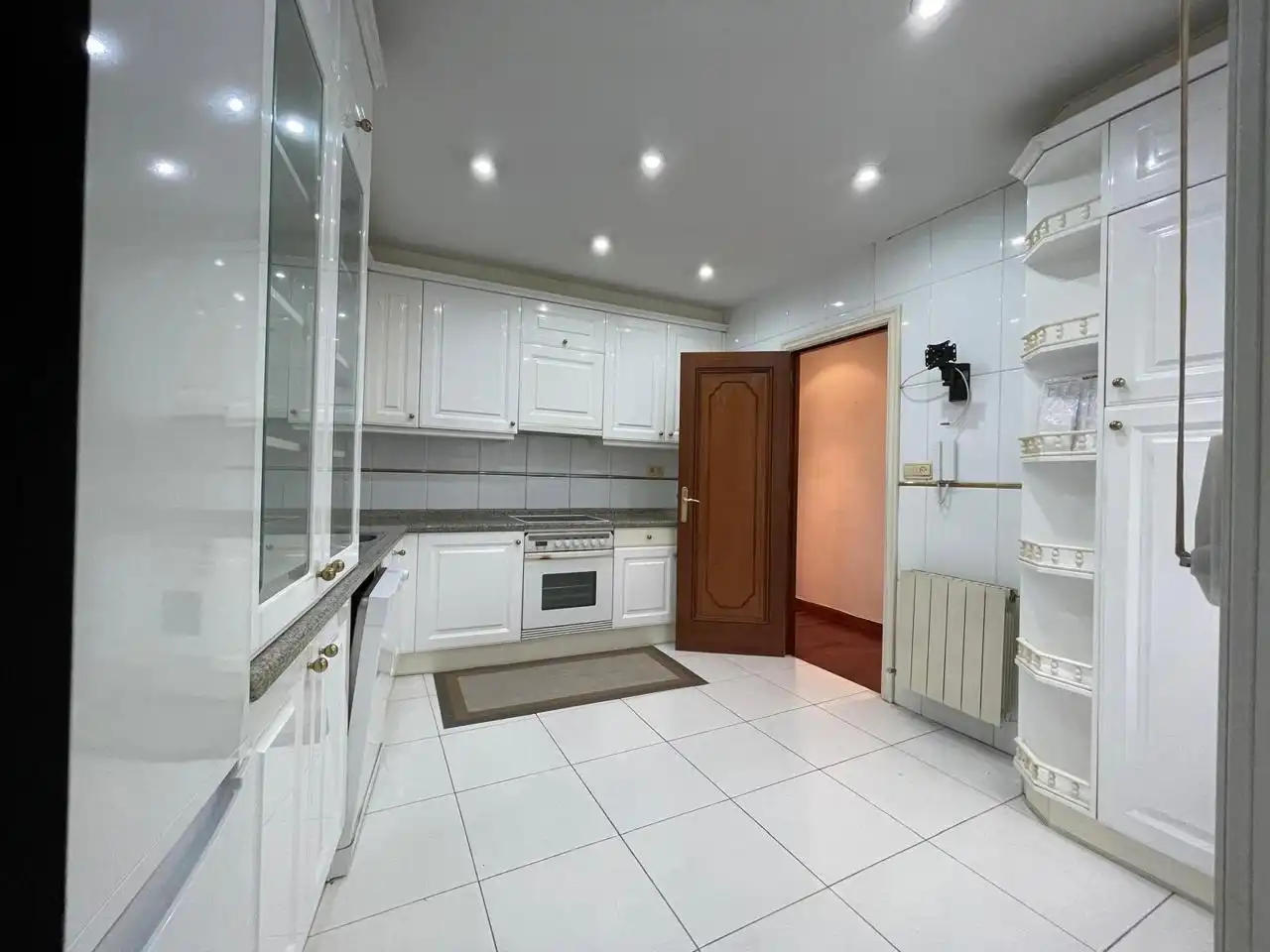 Cocina de Piso en venta en A Coruña Capital  con Calefacción, Parquet y Trastero