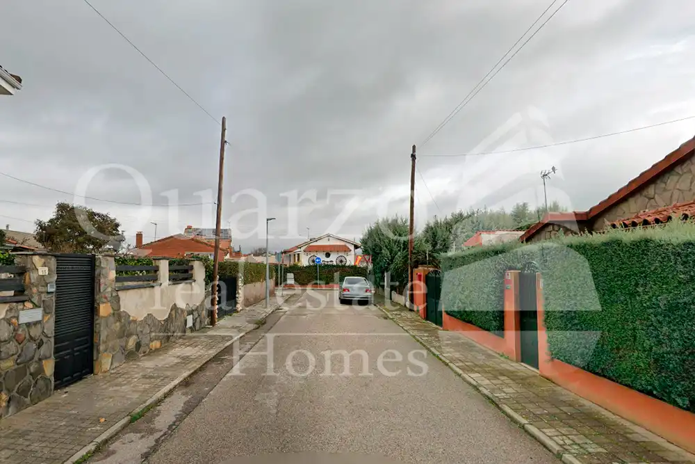 Vista exterior de Casa o chalet en venta en Serracines con Jardín privado y Piscina