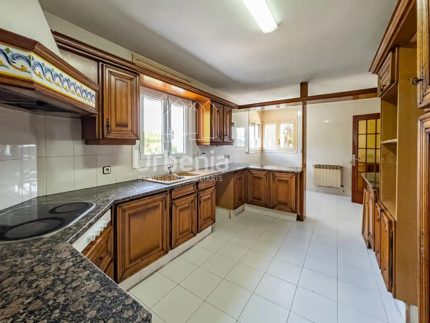 Casa con piscina en venta en Nucli Urbà, imagen 15