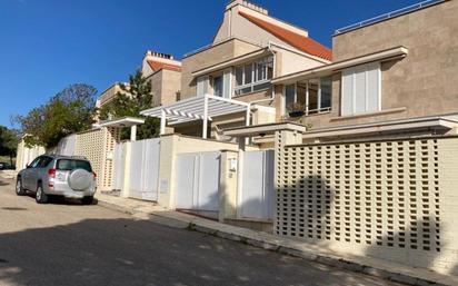 Exterior view of House or chalet for sale in Aranjuez  with Air Conditioner and Terrace