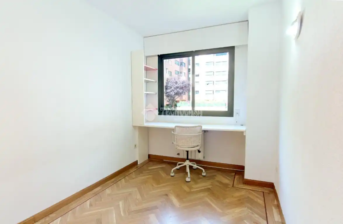 Flat with pool for sale in Barajas, imagen 18