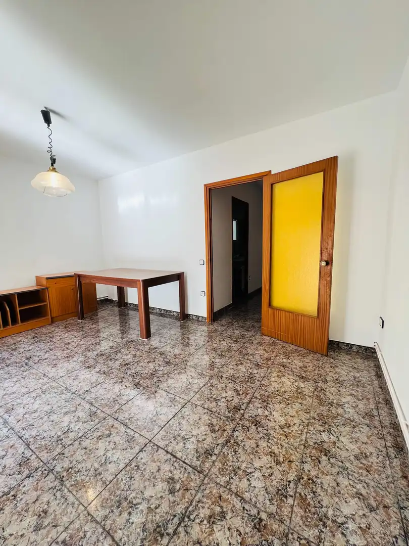 Menjador de Casa o xalet en venda en Vilanova i la Geltrú amb Calefacció