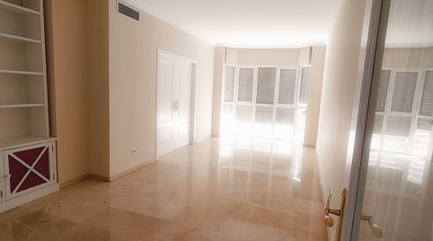 Photo 2 of Flat for rent in Triana Casco Antiguo, Sevilla Capital