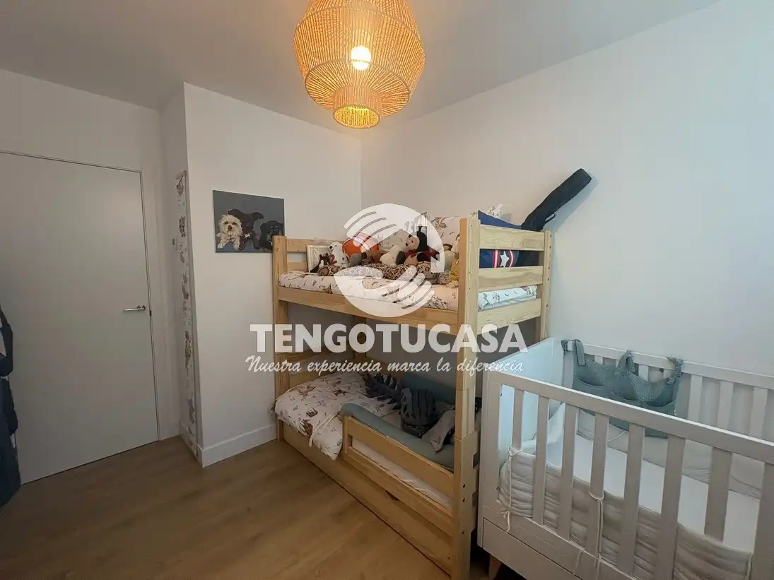 Schlafzimmer von Wohnung zur Miete in Madrid mit Klimaanlage, Heizung und Privatgarten