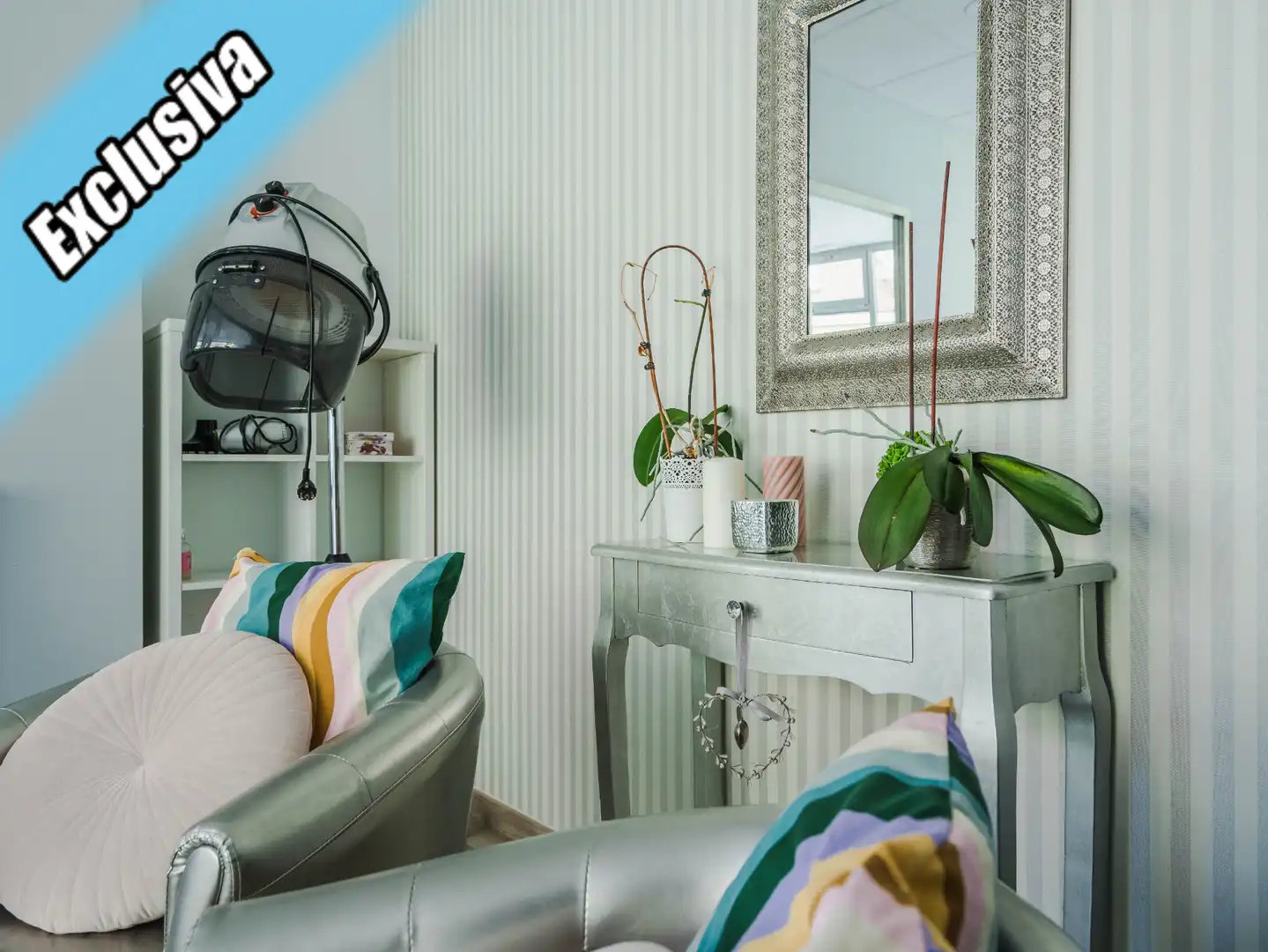 Wohnzimmer von Geschaftsraum zum Verkauf in Limpias