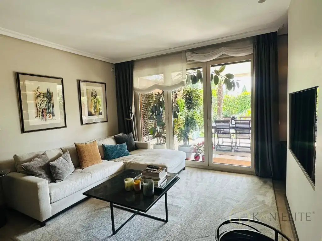 Piso con piscina en venta en Avenida Casablanca, imagen 2