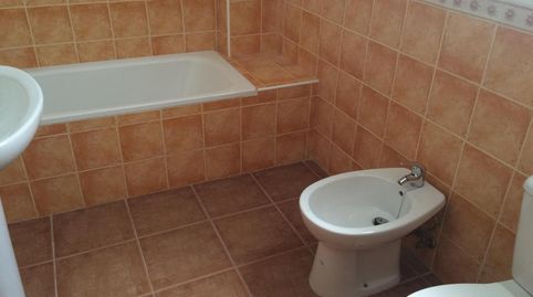 Foto 3 de Casa adosada en venta en Almonte ciudad, Almonte