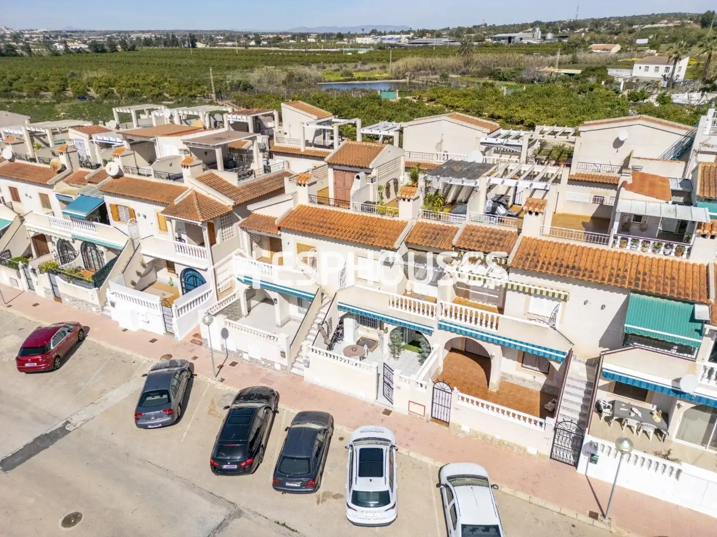 Außenansicht von Erdgeschoss zum Verkauf in Guardamar del Segura mit Klimaanlage, Terrasse und Balkon