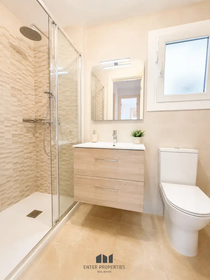 Badezimmer von Wohnung zum Verkauf in Benitachell / El Poble Nou de Benitatxell mit Klimaanlage, Heizung und Terrasse