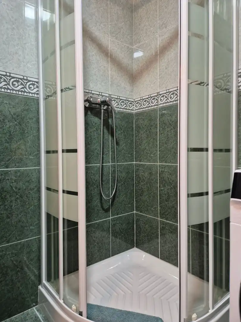 Badezimmer von Wohnung zum Verkauf in Gijón  mit Heizung, Abstellraum und Schwimmbad